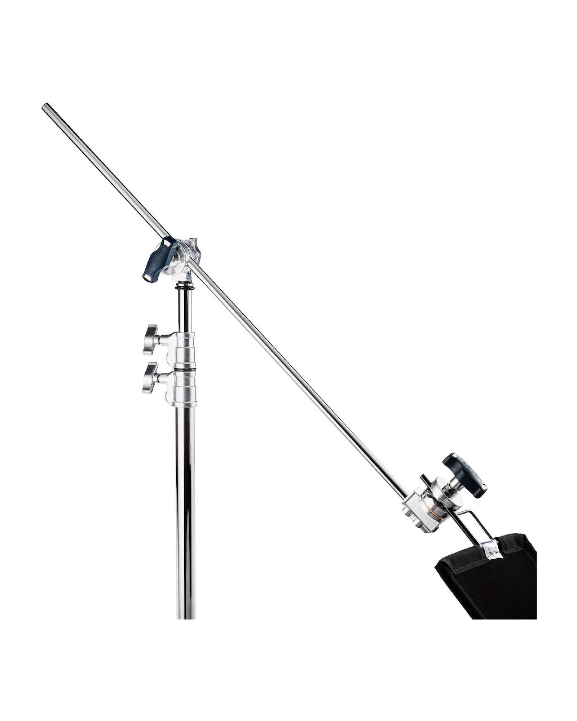 Avenger D520 Extension Grip Arm 102 cm am C-Stand mit Flag, beides nicht im Mietumfang